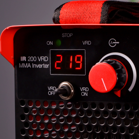 Инвертор сварочный FUBAG IR 200 VRD в Тюмени фото