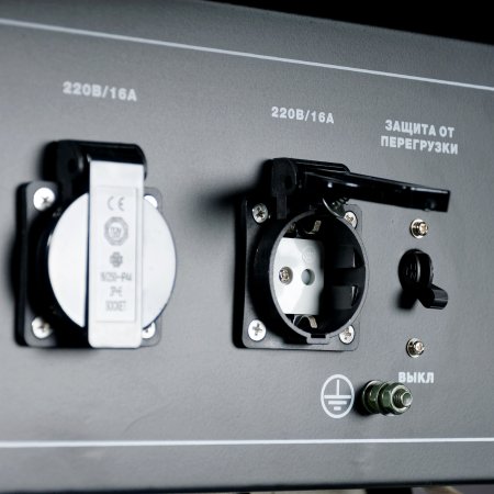 Бензиновый генератор FUBAG BS 3300 A ES с электростартером и коннектором автоматики в Тюмени фото