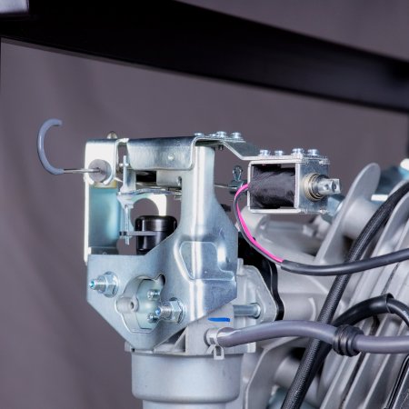 Бензиновый генератор FUBAG BS 8000 DA ES (трехфазный) с электростартером и коннектором автоматики в Тюмени фото